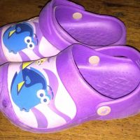 Girls Crocs, Finding Nemo Dory,  Lilac, shoes size 4, summer sandals