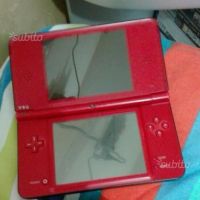 Nindendo 3DS XL rossa
