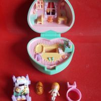Vintage Polly Pocket Midges Bedtime Ring Compact